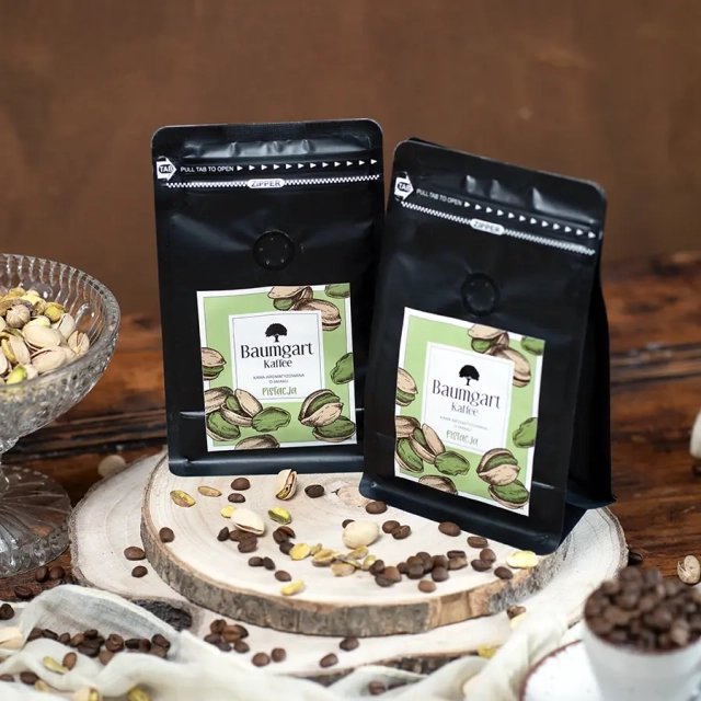 kawa-pistacjowa-aranzacja.webp