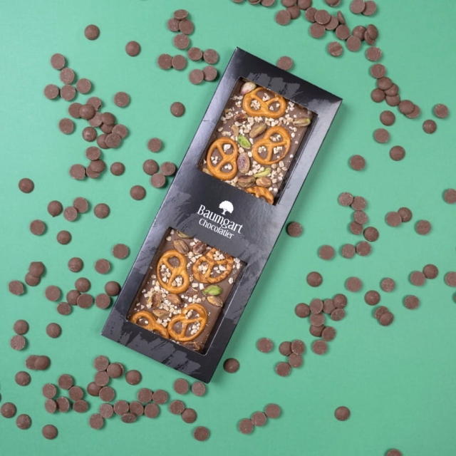 Czekolada mleczna 36% kakao - Precelki, orzech ziemny - 130g - Premium