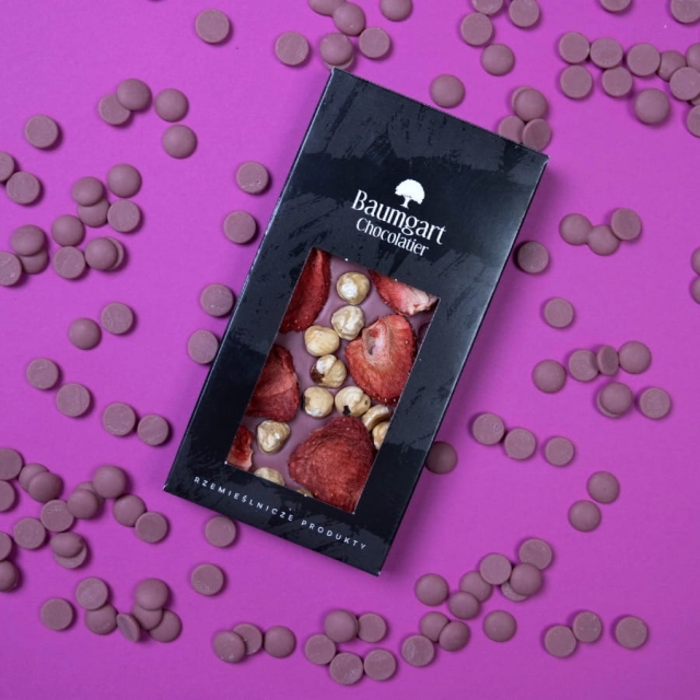 Czekolada Ruby z orzechem laskowym i truskawką - classic 100 g